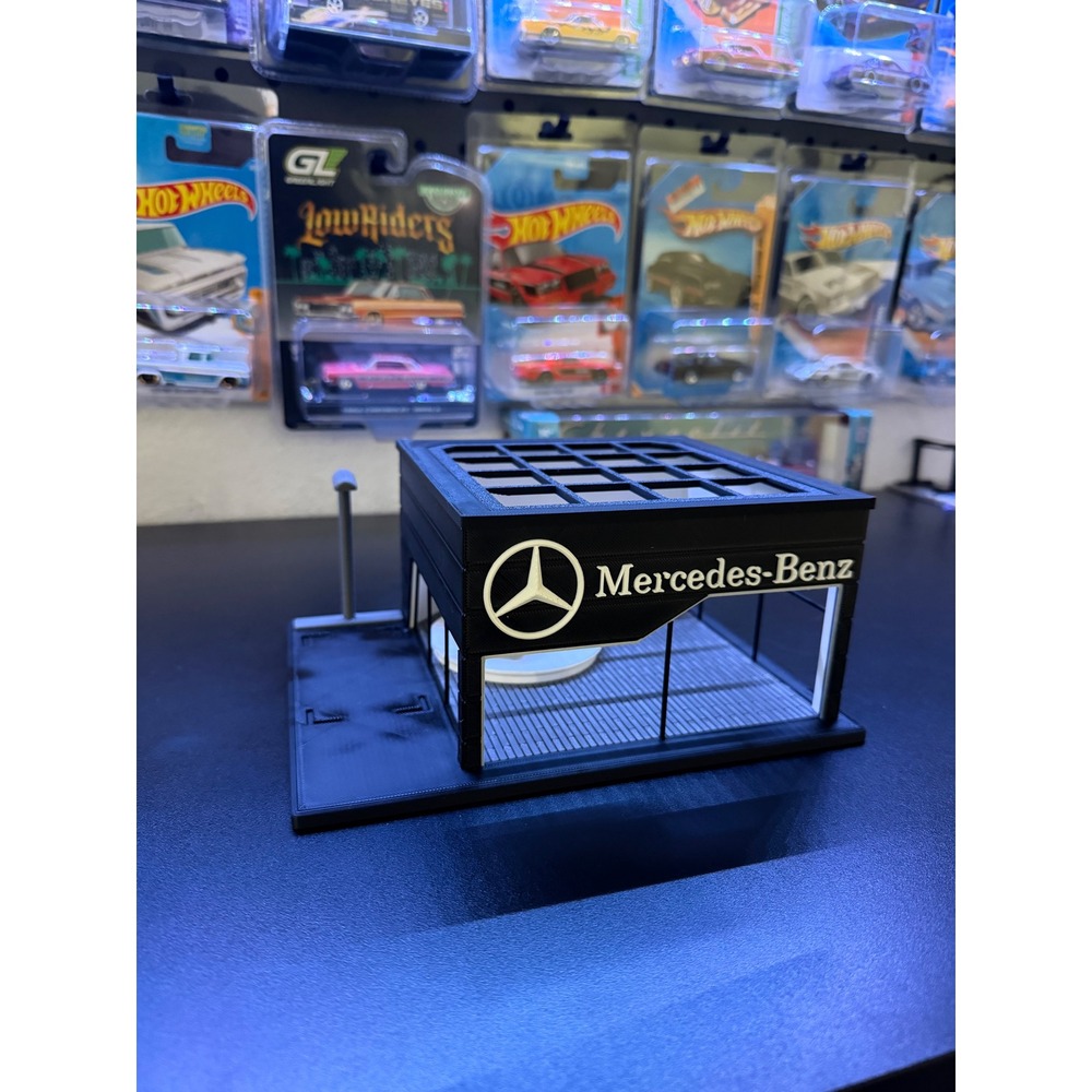 Mercedes Benz diorama